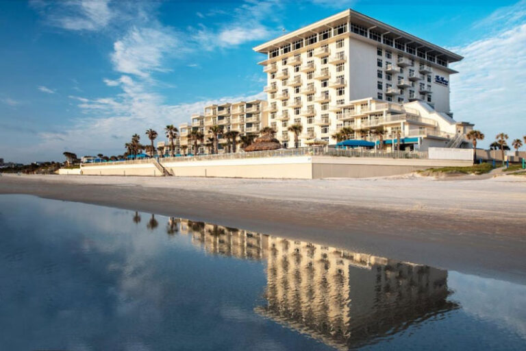 The Shores Resort & Spa, Daytona Beach Shores.